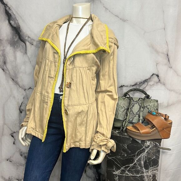 Anthropology khaki jacket with yellow trim and abstract buttons - Picture 1 of 8